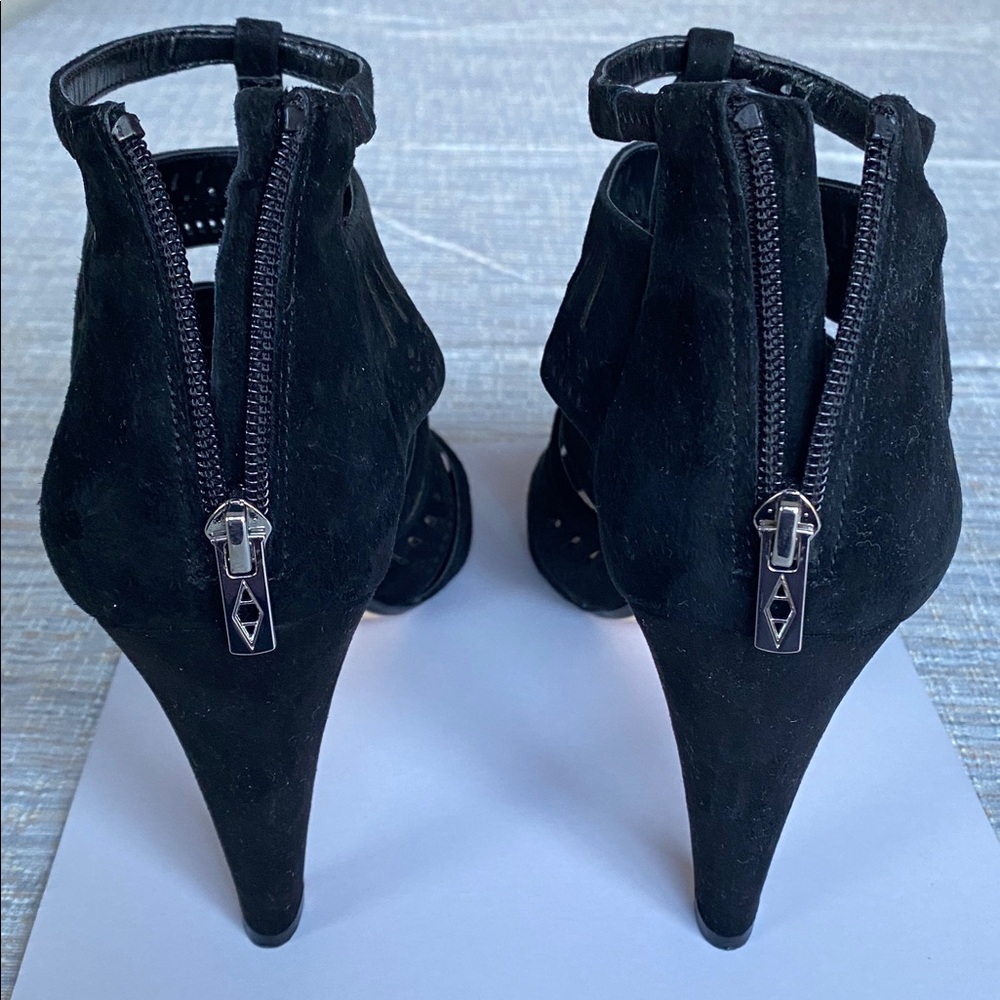 Women’s Alfani Chloey Black Cutout Sandals Heels - Picture 4 of 13